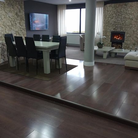 Vila Gosen Sard Εξωτερικό φωτογραφία