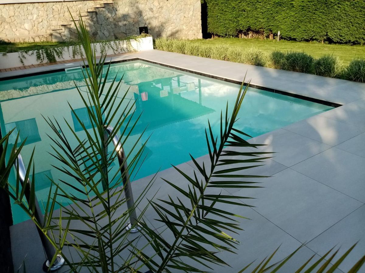 Vila Gosen Sard Εξωτερικό φωτογραφία
